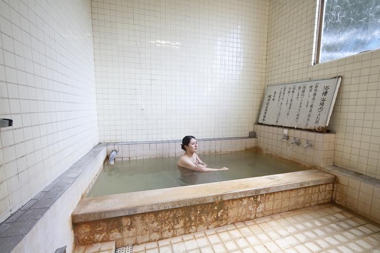 塚野鉱泉