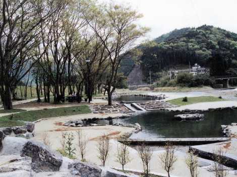 青山河川公園