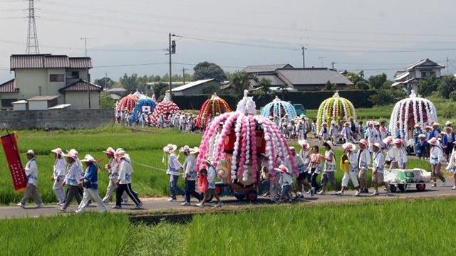 鶴市花傘鉾祭り